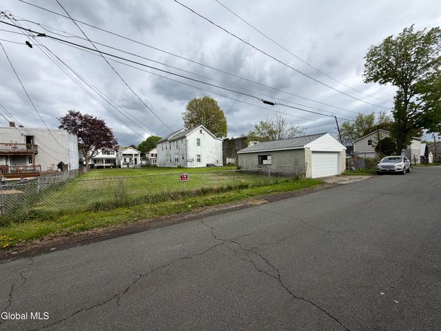 82 4th Street, Waterford Village, NY 12188