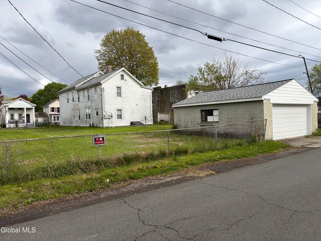 82 4th Street, Waterford Village, NY 12188