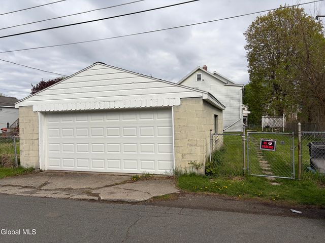 82 4th Street, Waterford Village, NY 12188
