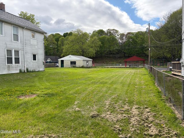 82 4th Street, Waterford Village, NY 12188