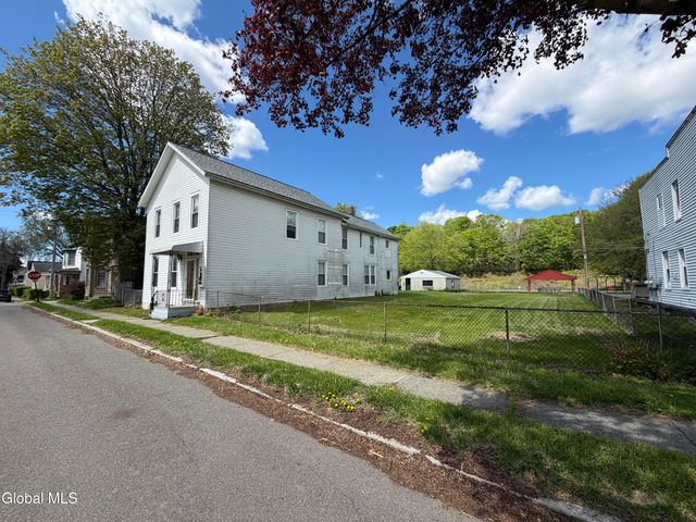 82 4th Street, Waterford Village, NY 12188