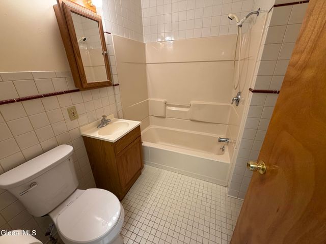 82 4th Street, Waterford Village, NY 12188