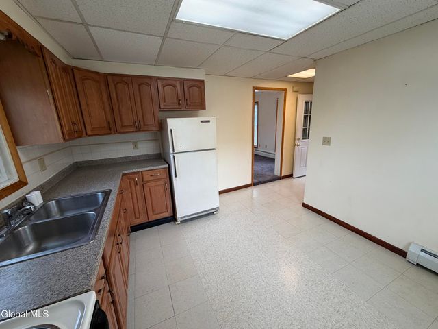 82 4th Street, Waterford Village, NY 12188
