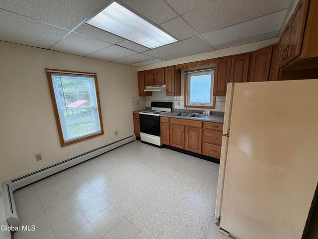 82 4th Street, Waterford Village, NY 12188