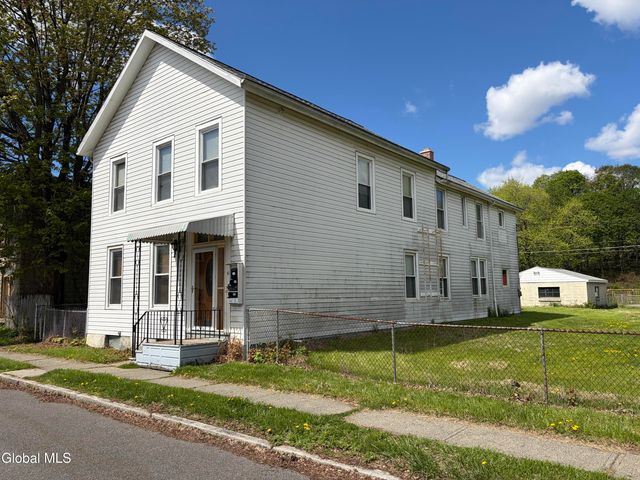 82 4th Street, Waterford Village, NY 12188