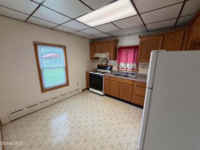 82 4th Street, Waterford Village, NY 12188