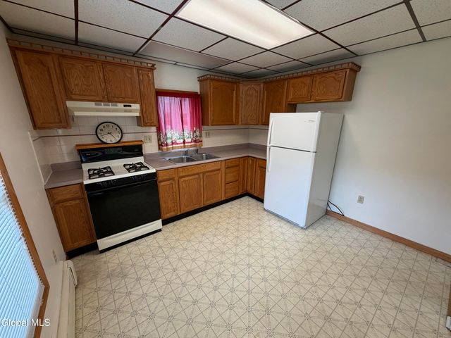 82 4th Street, Waterford Village, NY 12188