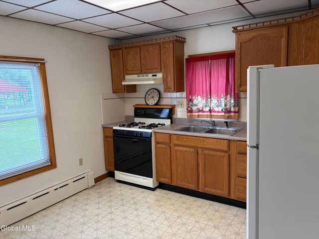 82 4th Street, Waterford Village, NY 12188