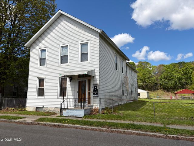 82 4th Street, Waterford Village, NY 12188