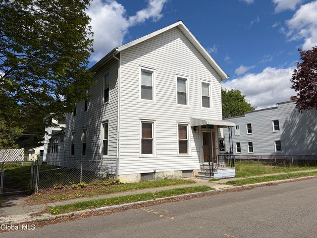 82 4th Street, Waterford Village, NY 12188