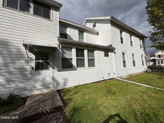 82 4th Street, Waterford Village, NY 12188
