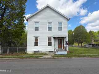 82 4th Street, Waterford Village, NY 12188