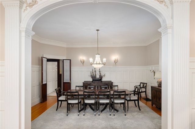 4 Hunter Avenue, Newport, RI 02840