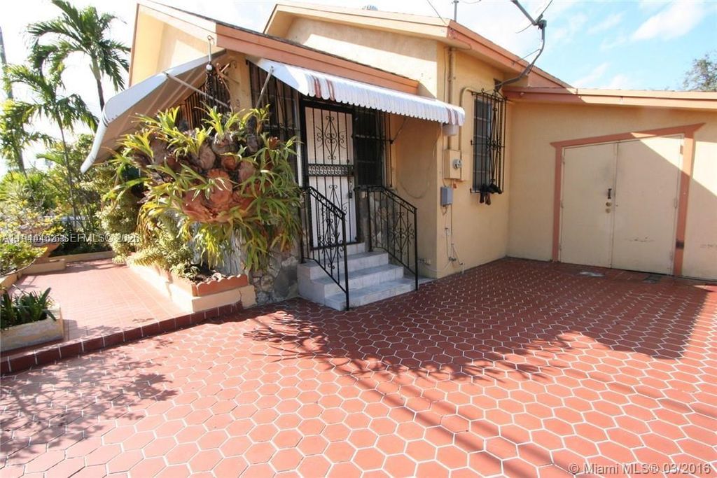 1119 SW 9th St, Miami, FL 33130