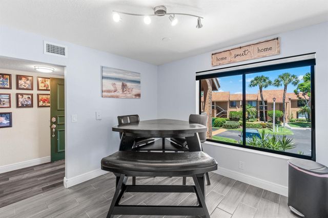 11255 Green Lake Drive 203, Boynton Beach, FL 33437