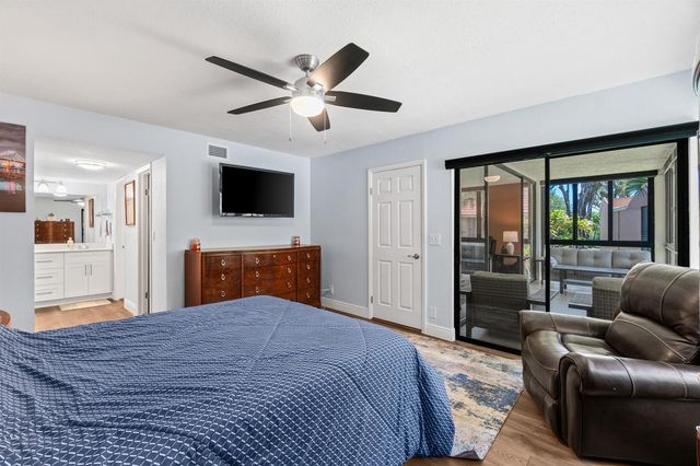 11255 Green Lake Drive 203, Boynton Beach, FL 33437