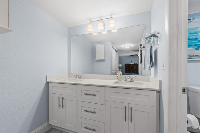 11255 Green Lake Drive 203, Boynton Beach, FL 33437
