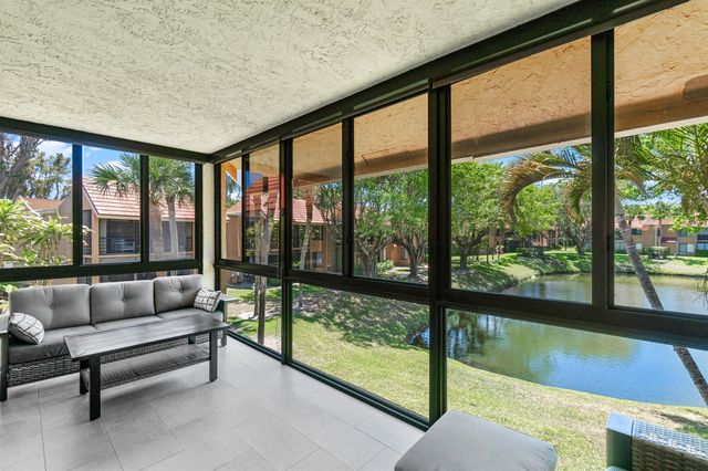 11255 Green Lake Drive 203, Boynton Beach, FL 33437
