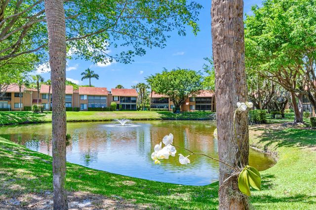 11255 Green Lake Drive 203, Boynton Beach, FL 33437