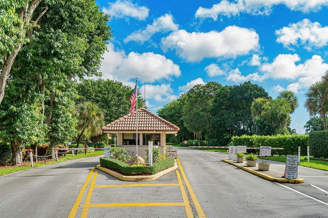 11255 Green Lake Drive 203, Boynton Beach, FL 33437