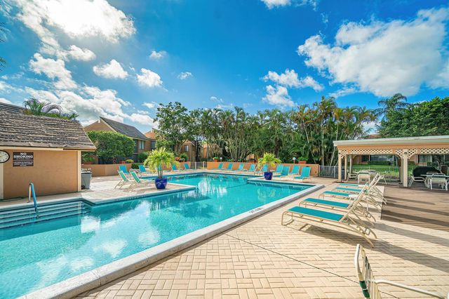 11255 Green Lake Drive 203, Boynton Beach, FL 33437