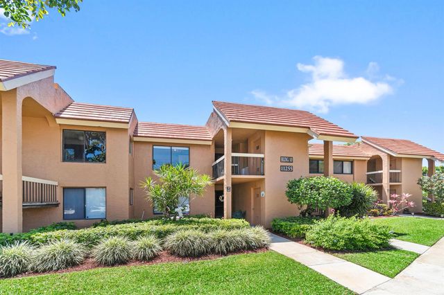11255 Green Lake Drive 203, Boynton Beach, FL 33437