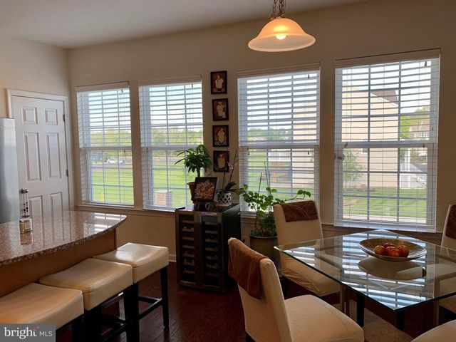 134 ADMIRAL LN, Warrington, PA 18976