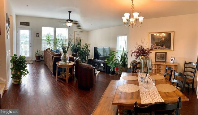 134 ADMIRAL LN, Warrington, PA 18976