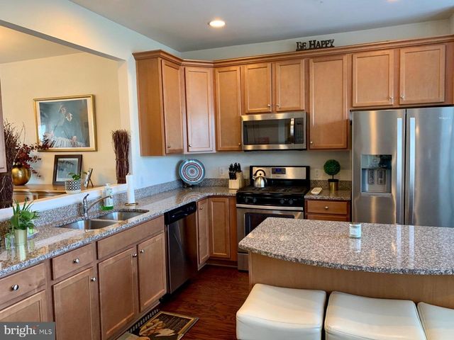 134 ADMIRAL LN, Warrington, PA 18976