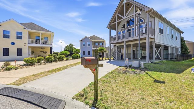 915 Ocean Pines Ct., North Myrtle Beach, SC 29582