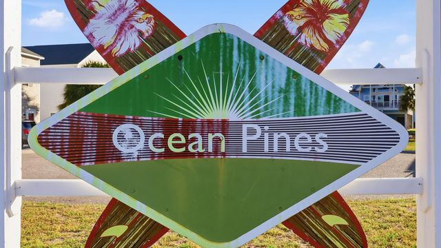 915 Ocean Pines Ct., North Myrtle Beach, SC 29582