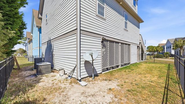 915 Ocean Pines Ct., North Myrtle Beach, SC 29582