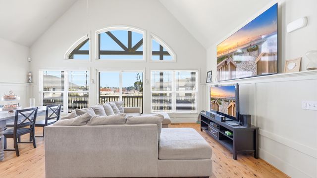 915 Ocean Pines Ct., North Myrtle Beach, SC 29582