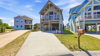 915 Ocean Pines Ct., North Myrtle Beach, SC 29582