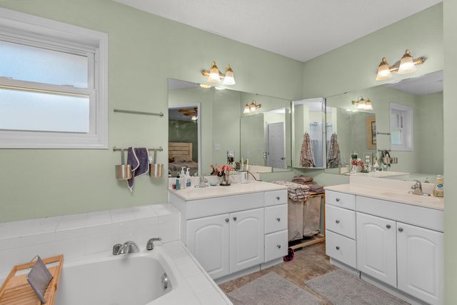 1171 Eula Street, Gulf Breeze, FL 32563