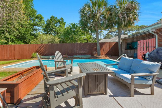 1171 Eula Street, Gulf Breeze, FL 32563
