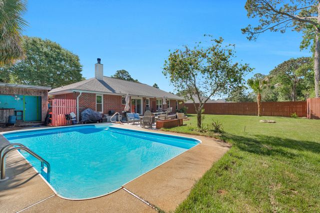 1171 Eula Street, Gulf Breeze, FL 32563