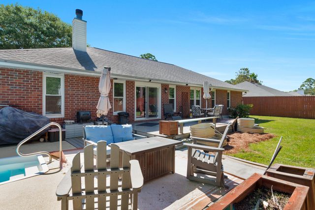 1171 Eula Street, Gulf Breeze, FL 32563
