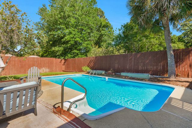 1171 Eula Street, Gulf Breeze, FL 32563