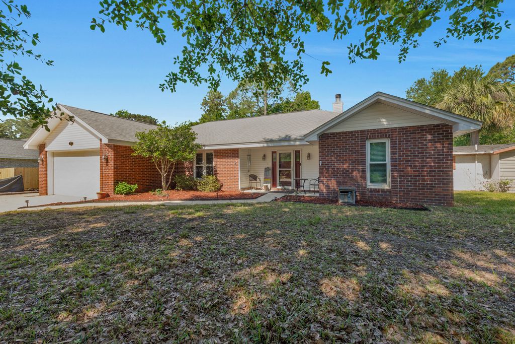 1171 Eula Street, Gulf Breeze, FL 32563