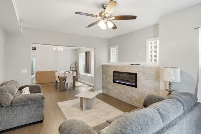 11025 S King Drive, Chicago, IL 60628
