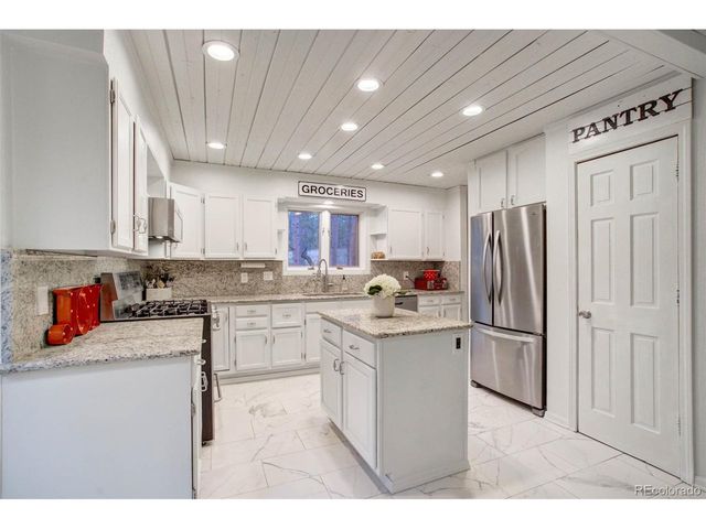 18045 Woodhaven Pl, Colorado Springs, CO 80908