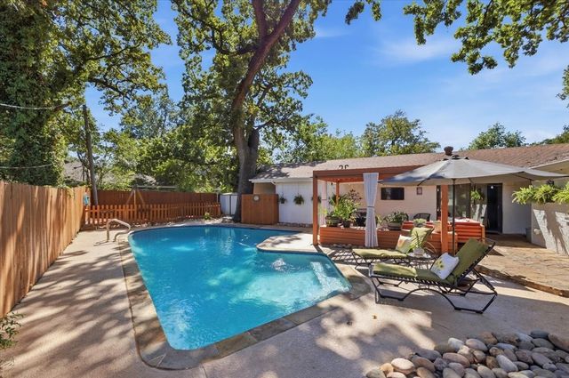 5317 Santa Marie Avenue, Fort Worth, TX 76114