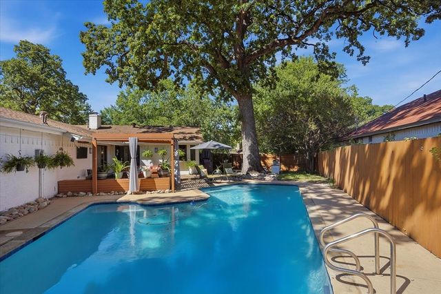 5317 Santa Marie Avenue, Fort Worth, TX 76114