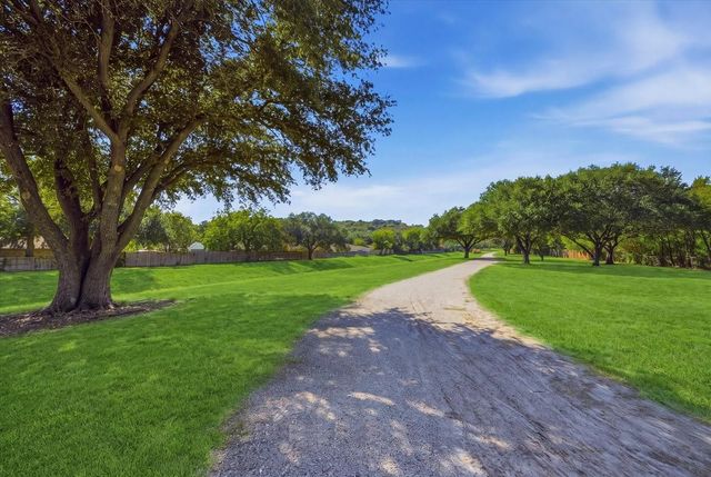 5317 Santa Marie Avenue, Fort Worth, TX 76114