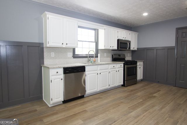 2360 Huntington Drive, Loganville, GA 30052