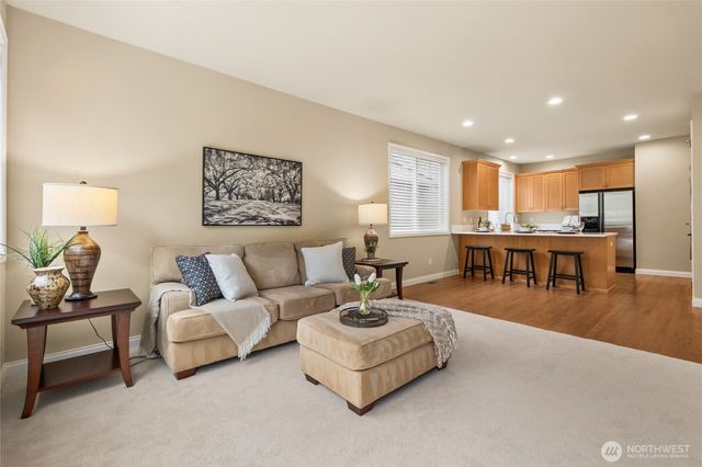 6701 W Crest View Loop SE, Snoqualmie, WA 98065
