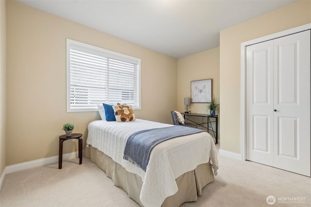 6701 W Crest View Loop SE, Snoqualmie, WA 98065