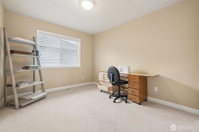 6701 W Crest View Loop SE, Snoqualmie, WA 98065