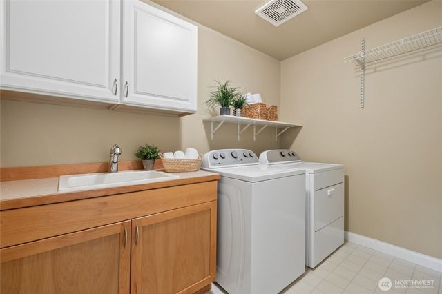 6701 W Crest View Loop SE, Snoqualmie, WA 98065